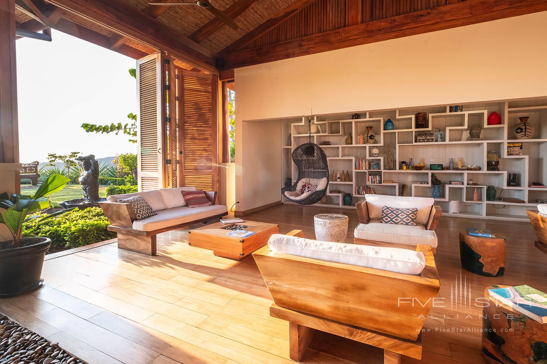 Photo Gallery for Casa Chameleon Las Catalinas in Playa Danta | Five